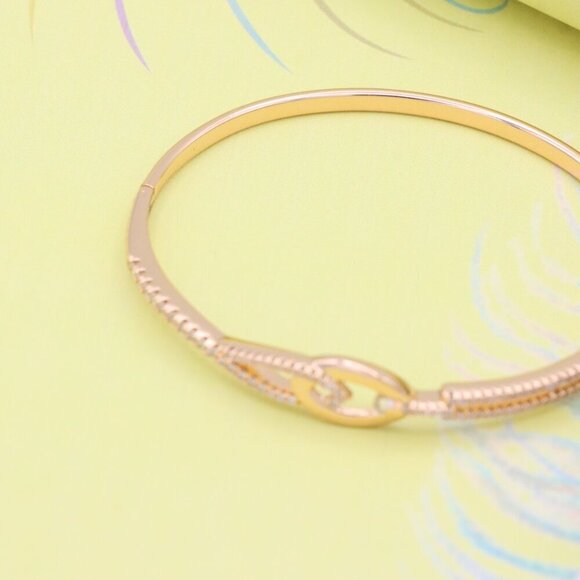 Rose Gold Bangle with Elegant Linked Center and Crystal Detailing, XPBL0565 - Picture 2 of 12